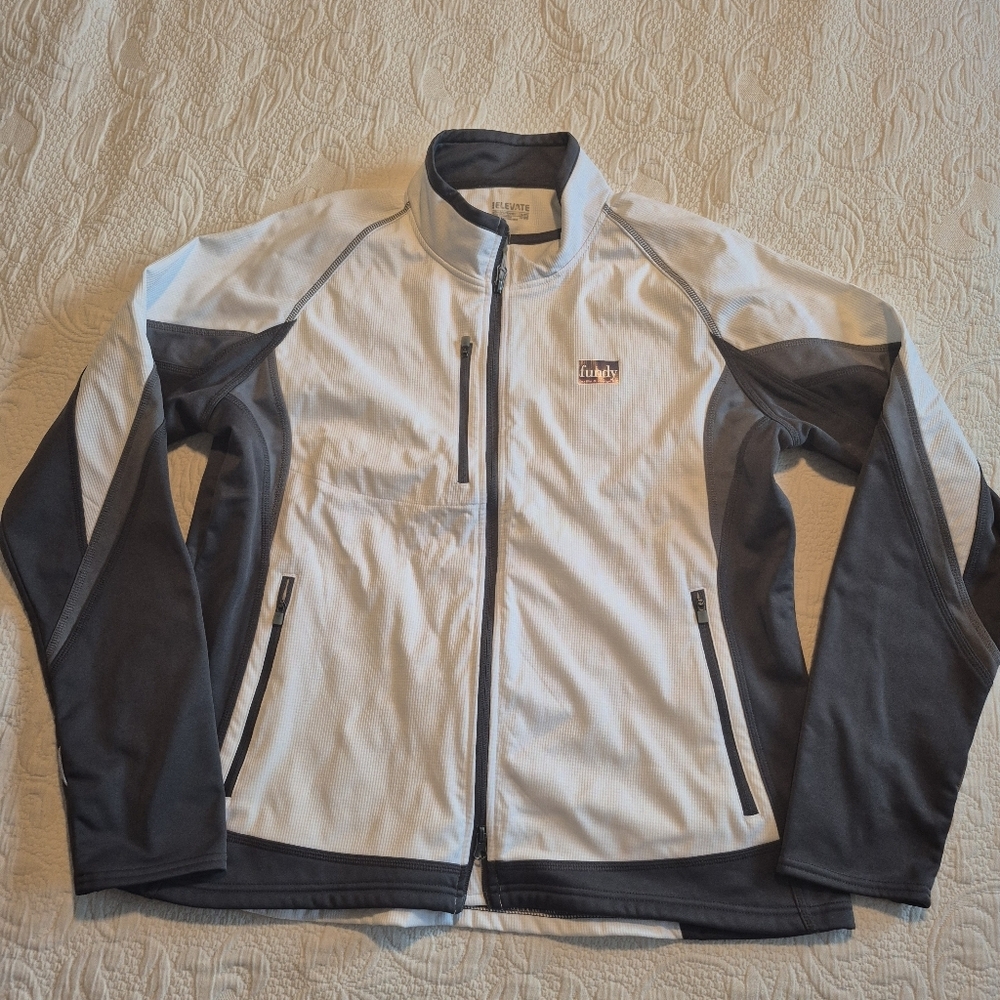 Elevate women's size 2XL white & gray light weight jacket has logo EUC